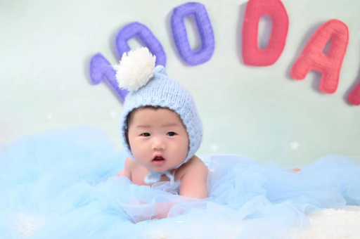 唐山宝宝不哭不闹正常吗